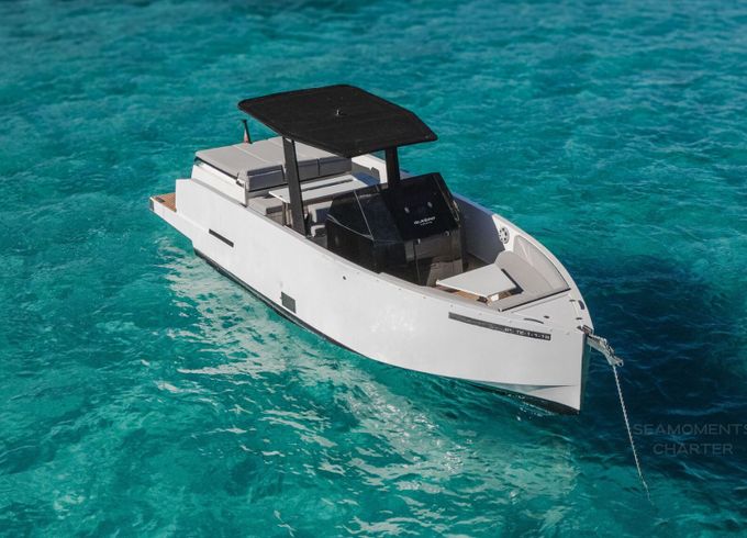 Motorboat De Antonio Yacht D28 400hp