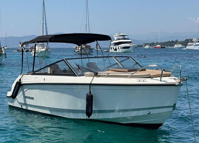 Motorboat Quicksilver Activ 605 Cruiser 115hp