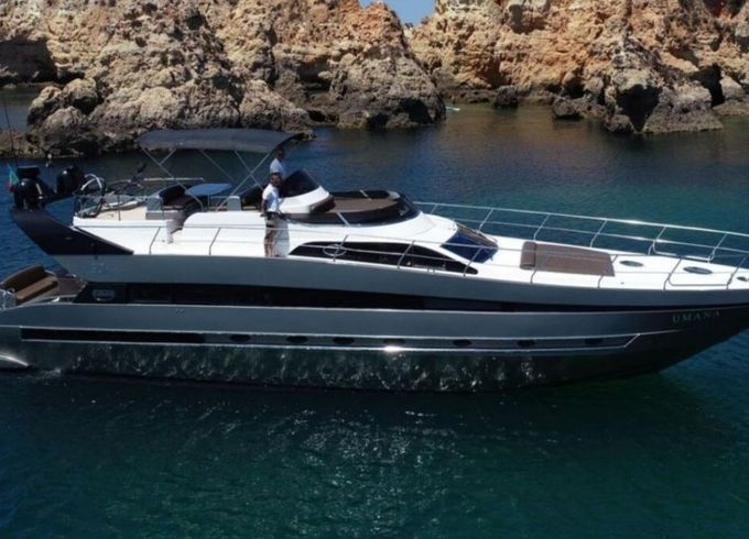 Motor yacht Conam 60