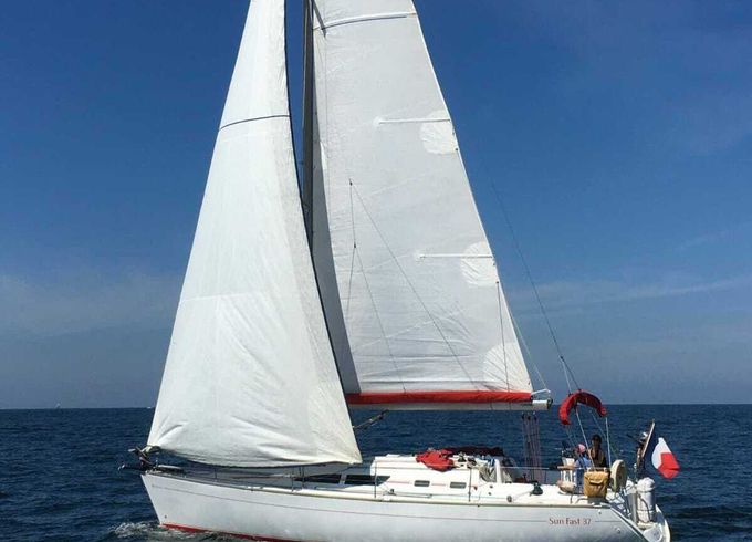 Sailboat Jeanneau SUNFAST37 11m