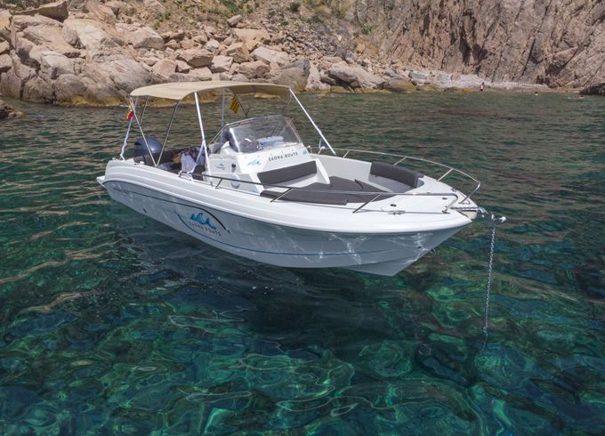 Motorboat Pacific Craft Open 670 150hp