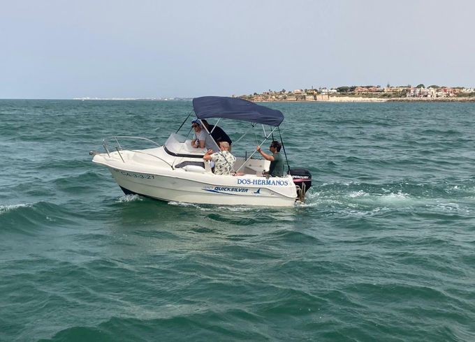 Motorboat Quicksilver carbin 40hp