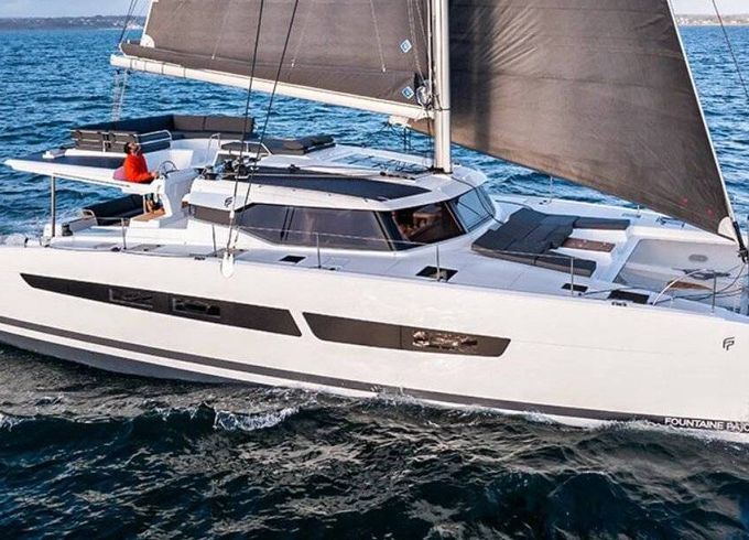 Catamaran Fountane Pajot 51 15.5m
