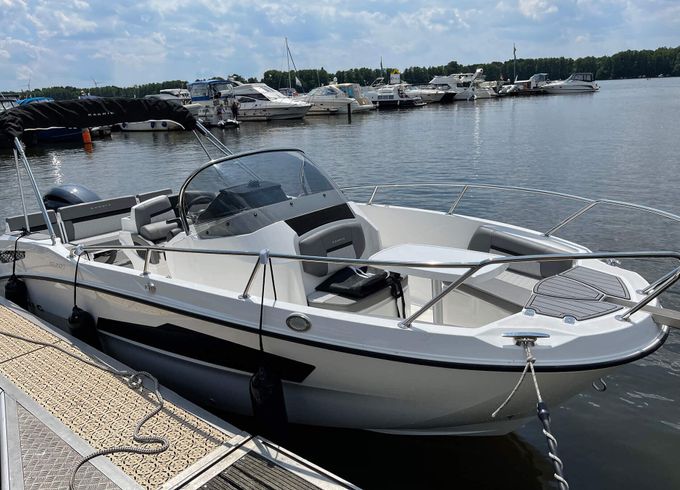 Motorboat Karnic SL 601 175hp