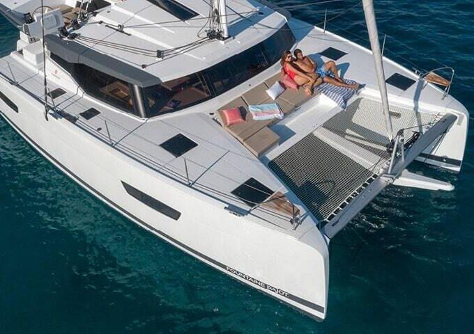 Catamaran Fountaine Pajot Astréa 42 12.58m