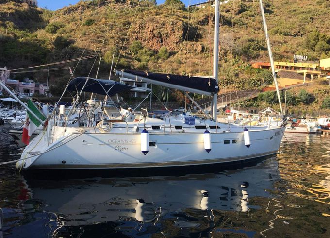 Sailboat BENETEAU 423 - 3 BAGNI 13.9m