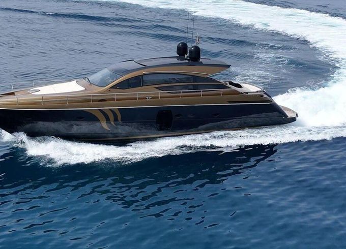 Motorboat Pershing 64 1430hp