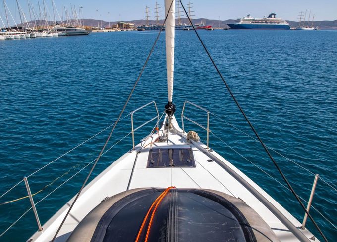 Sailboat Jeanneau Sun Odyssey 490 14.42m