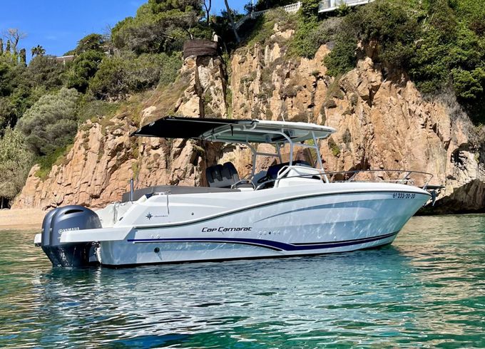 Motorboat Jeanneau CAP CAMARAT 9.0CC 400hp