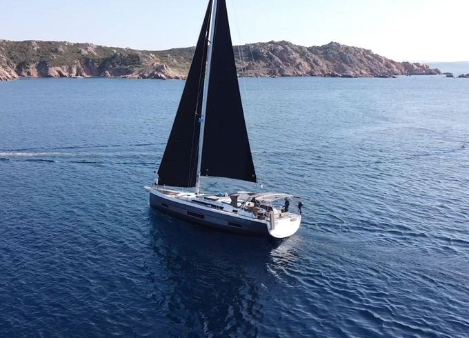 Sailboat Dufour 470 14.9m