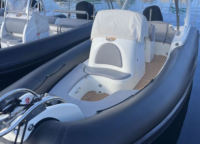 RIB Zodiac Medline 730 250hp