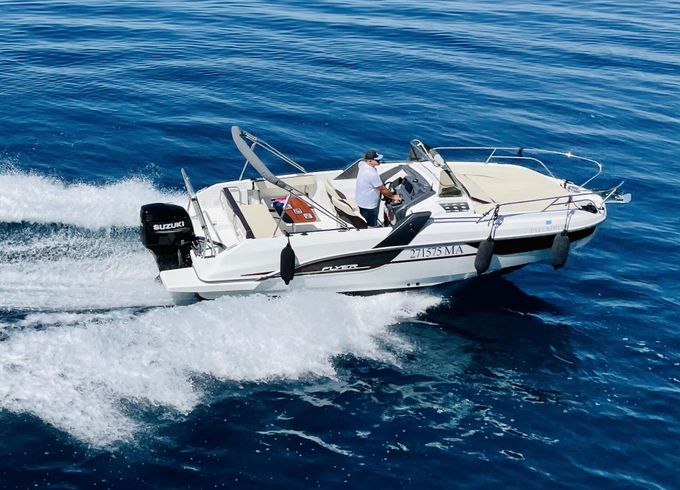 Motorboat Beneteau Flyer 7.7 Sundeck- luxury 300hp