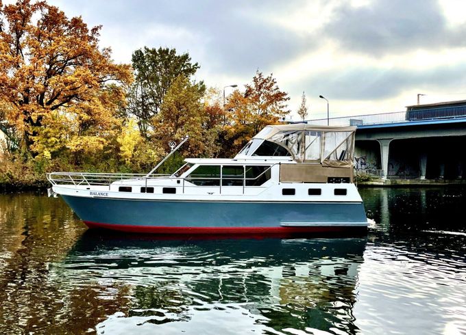 Houseboat Gruno Hollandia 1100 Classic 100hp
