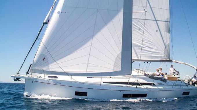 Sailboat BENETEAU OCEANIS 51.1 15.94m