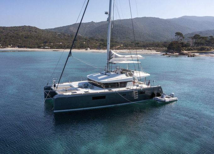Catamaran Lagoon 52 F 16m