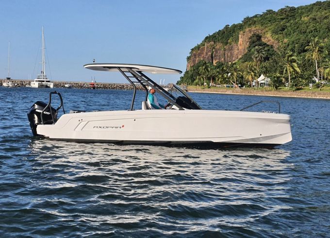 Motorboat Axopar AXOPAR 22 T-top 200hp