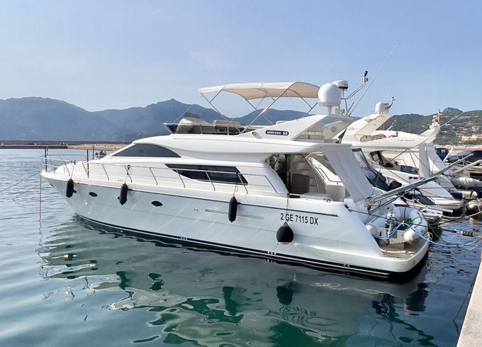 Motor yacht UNIESSE 55 FLY 1600hp