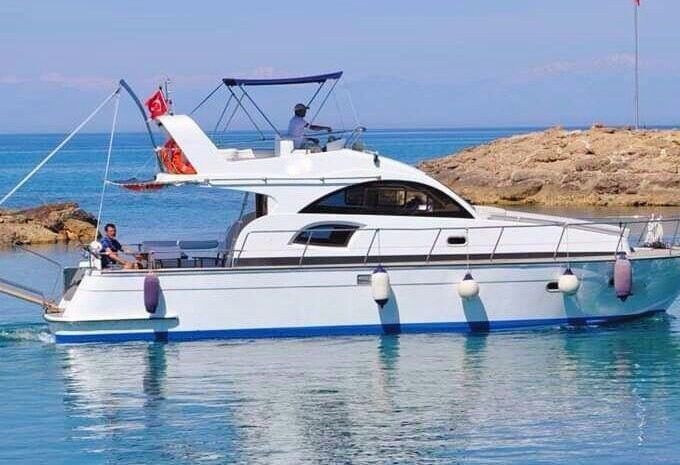 Motorboat Custom Made Side 600hp