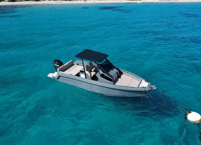 Motorboat Selva Marine Protagon 25 250hp