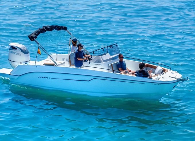 Motorboat Beneteau Flyer 8 spacedeck 350hp