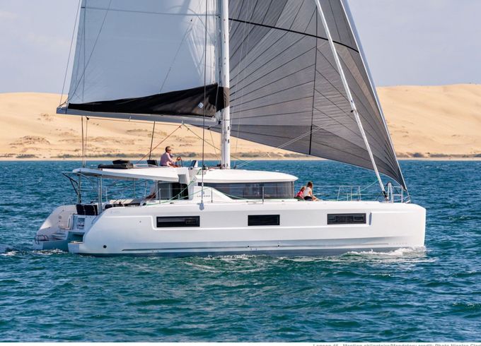 Catamaran Lagoon 46 13.99m