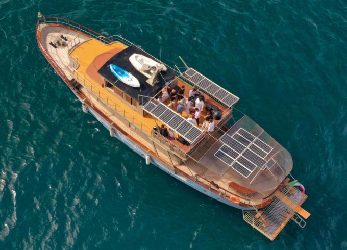 Motor yacht Galeon Gozzo 24 metri 600hp