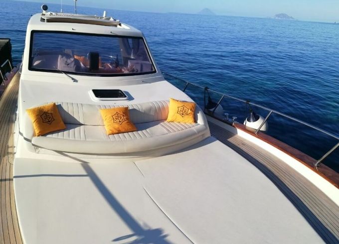 Motorboat Tecnonautica Jeranto 10 hard top 630hp