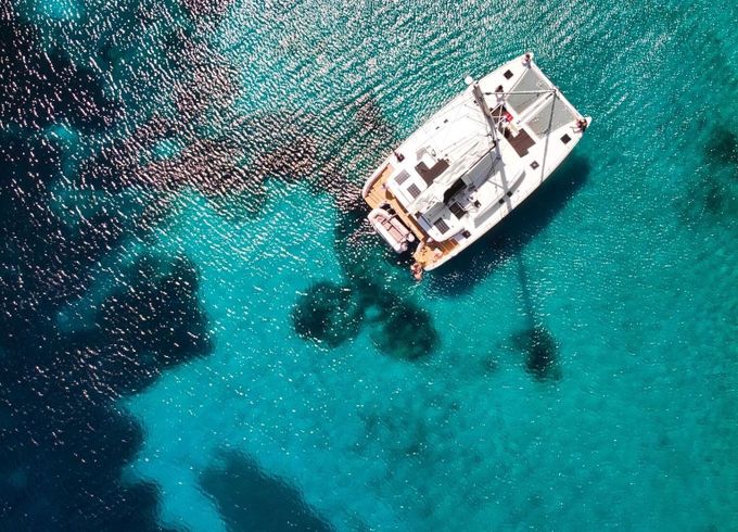 Catamaran Lagoon 42 12.8m