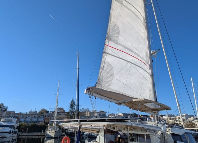 Catamaran Fountaine Pajot Astréa 42 12.58m