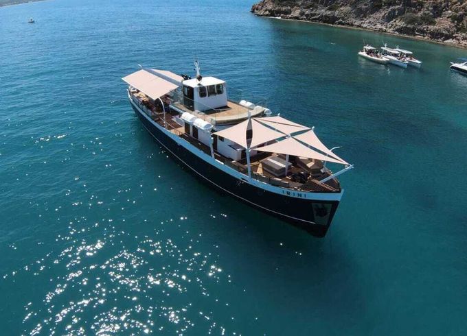 Motor yacht Custom made Custom 470hp
