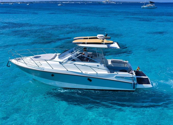 Motorboat Cranchi 32 550hp