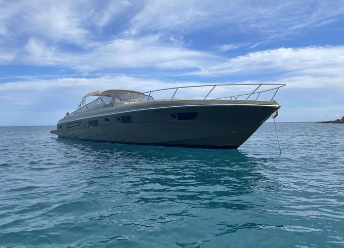 Motor yacht Itama 62 2720hp