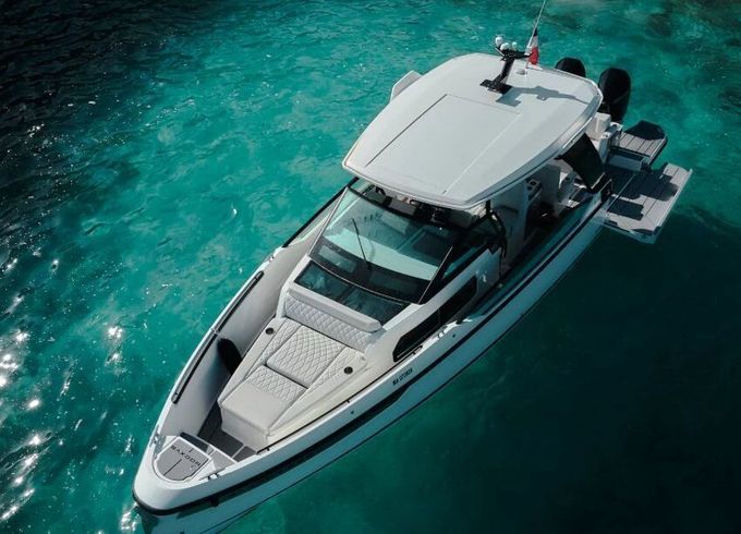 Motor yacht Saxdor 320 GTO 500hp