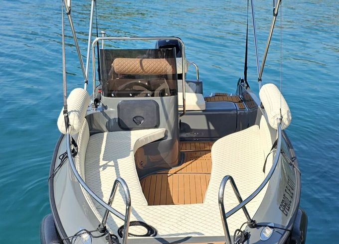 Boat without licence  Isatek "Erebos" / Cobra 495 40hp
