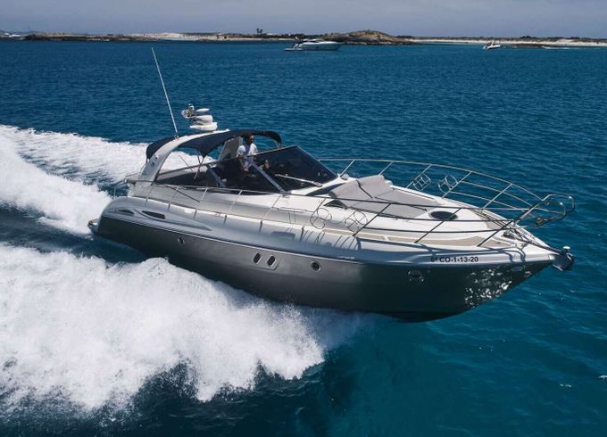 Motorboat Cranchi Mediterranee 47 1150hp