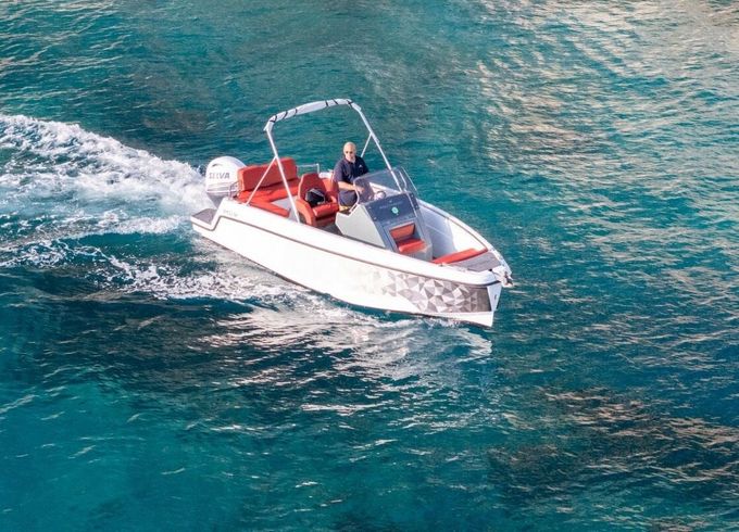 Motorboat Poseidon Protagon 100hp
