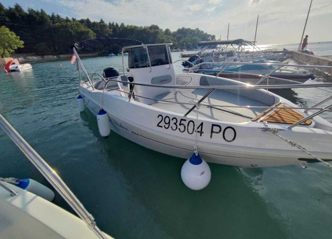 Motorboat Blueline 21 21 150hp