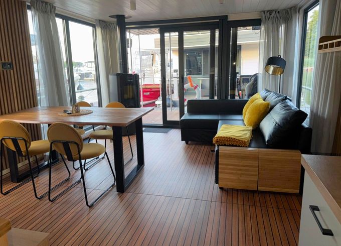 Houseboat WOMA D13