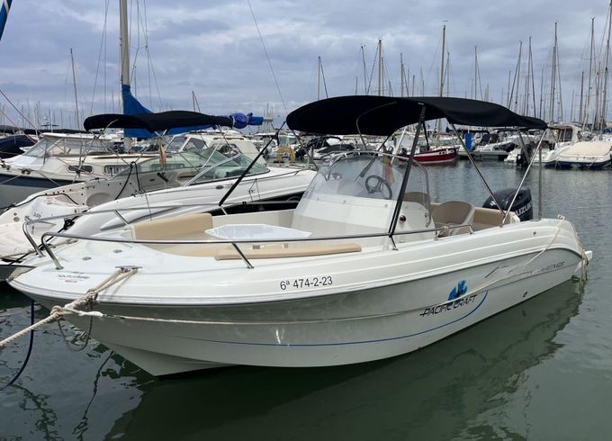 Motorboat Pacific Craft Open 625 150hp