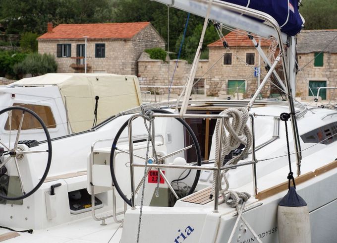Sailboat JEANNEAU Sun Odyssey 349 Siberia 10.34m