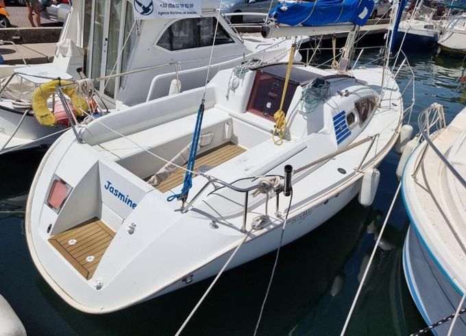 Sailboat Jeanneau Sun Way 25 7.7m