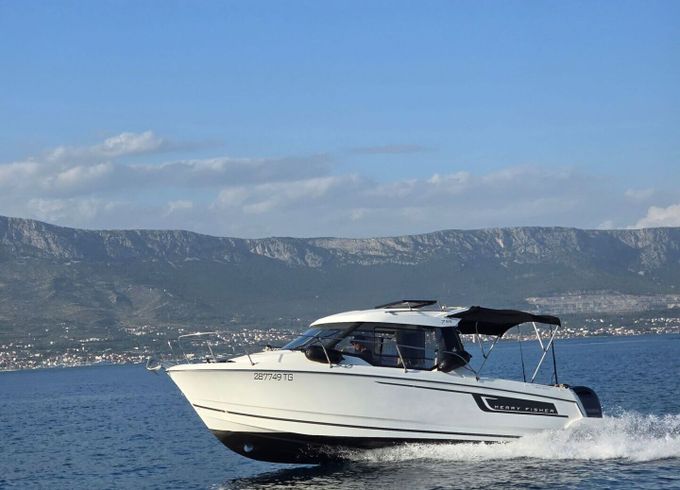 Motorboat Jeanneau Merry Fisher 795 200hp