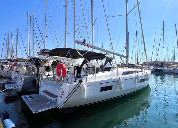 Sailboat 4 OCEANIS 40.1 (3D/2C/0P) - LG 12m