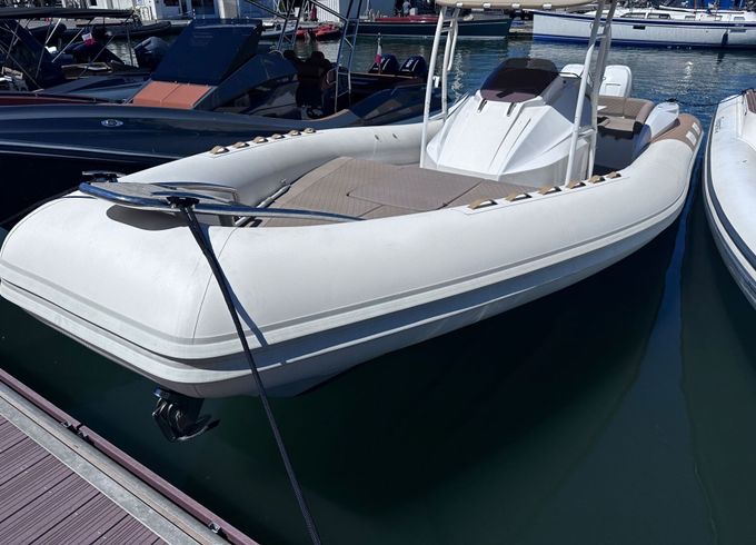 RIB FANALE 1000 700hp
