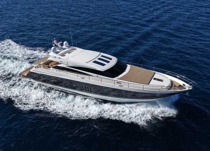 Motor yacht Princess V78 1800hp