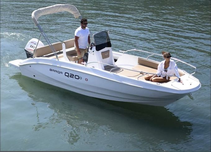 Motorboat Barqa Q20 100hp