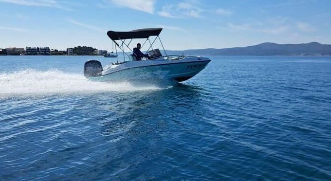 Motorboat Rancraft RS Cinque.5 115hp