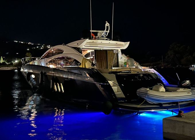 Motorboat Sunseeker Predator 64 2200hp