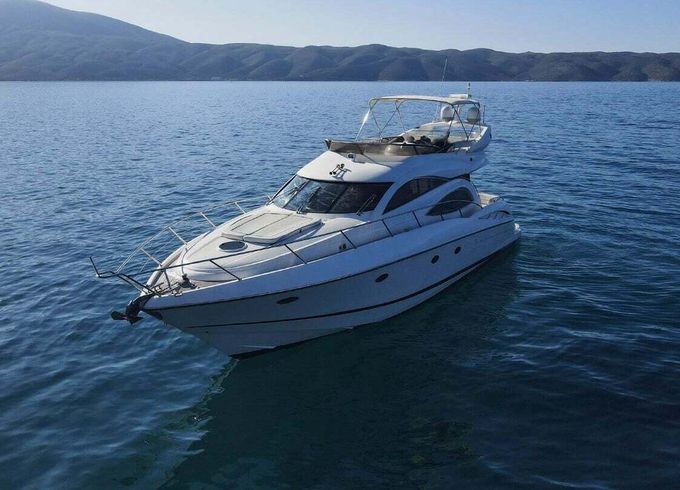 Motor yacht Sunseeker 56 Manhattan 800hp