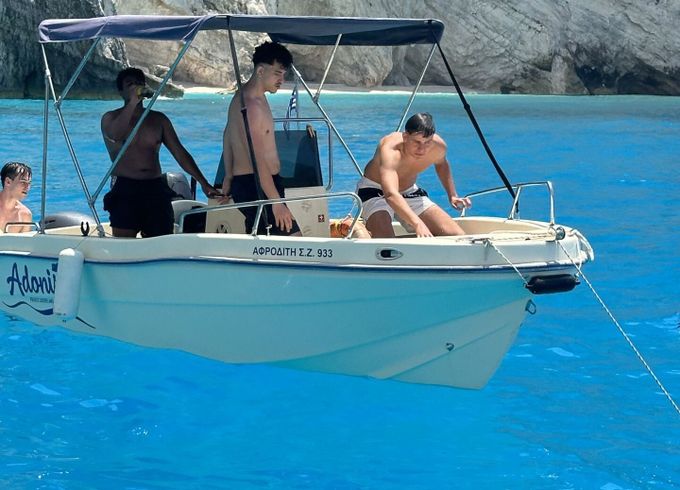 Boat without licence  Proteus Limeni 40hp